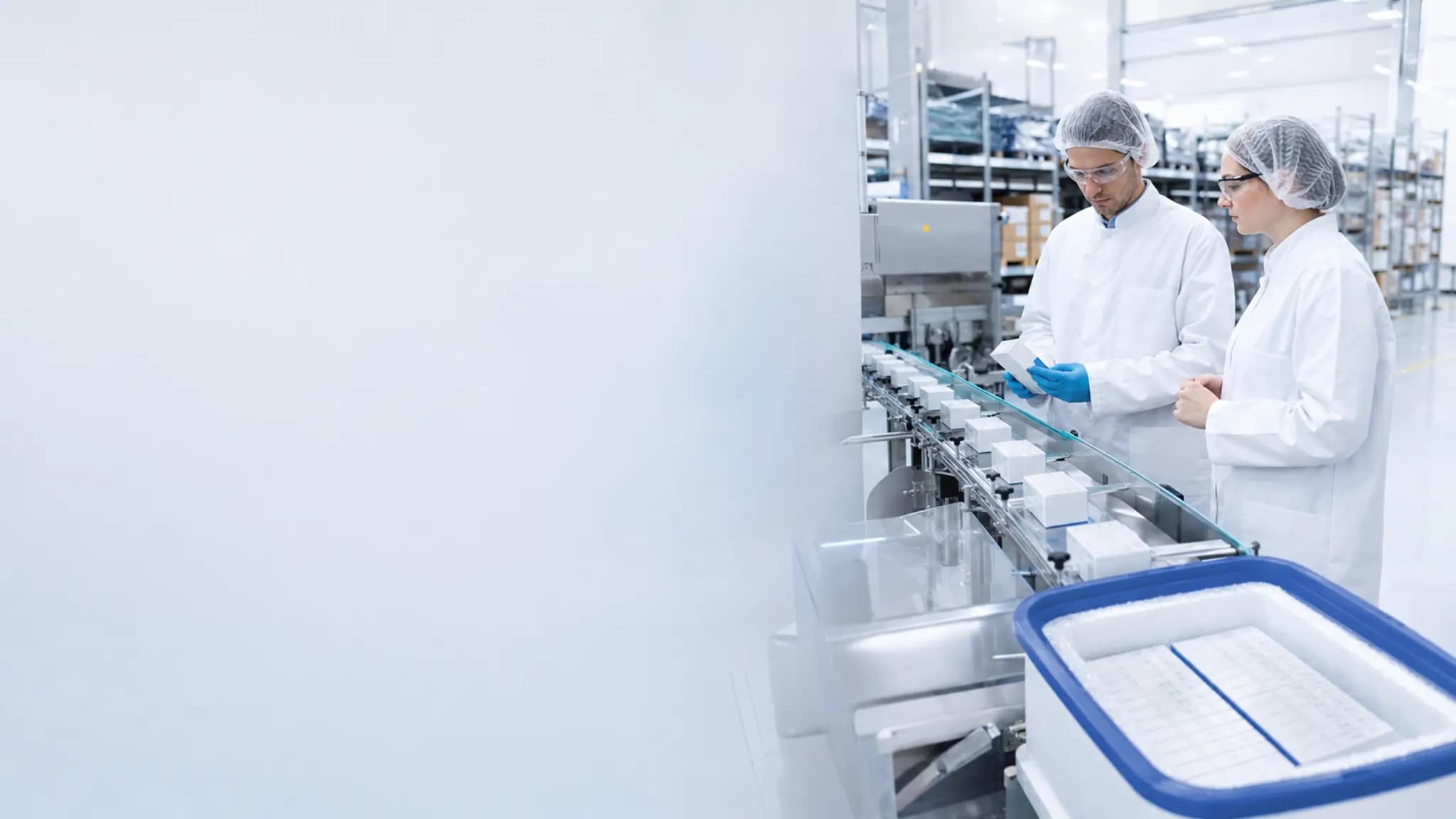 PHARMACEUTIQUE — Maîtrisez chaque statut. Retrouvez chaque mouvement de lot.